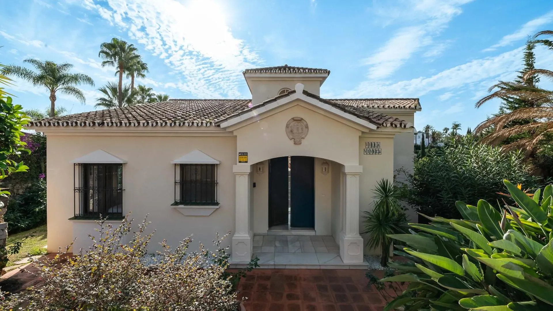 Peaceful 4 Bdrm Andalusian Villa W Sea Views Marbella