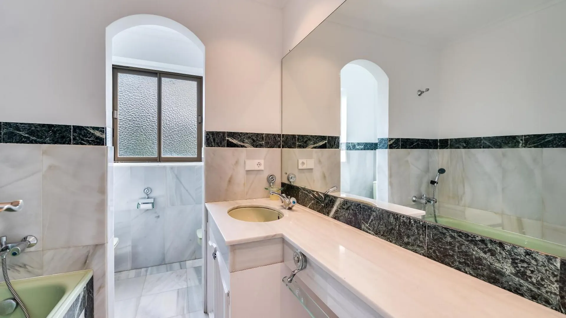 Peaceful 4 Bdrm Andalusian Villa W Sea Views Marbella Spain