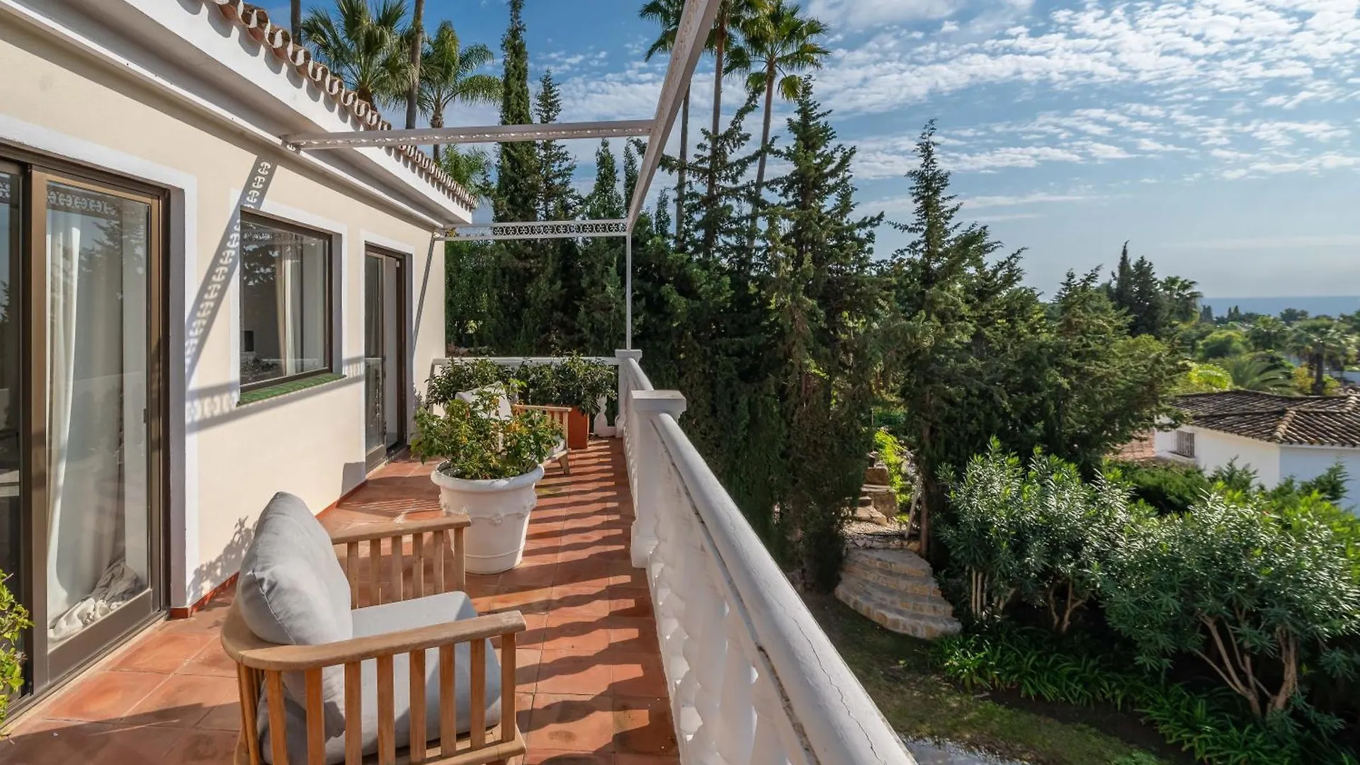 Peaceful 4 Bdrm Andalusian Villa W Sea Views Marbella