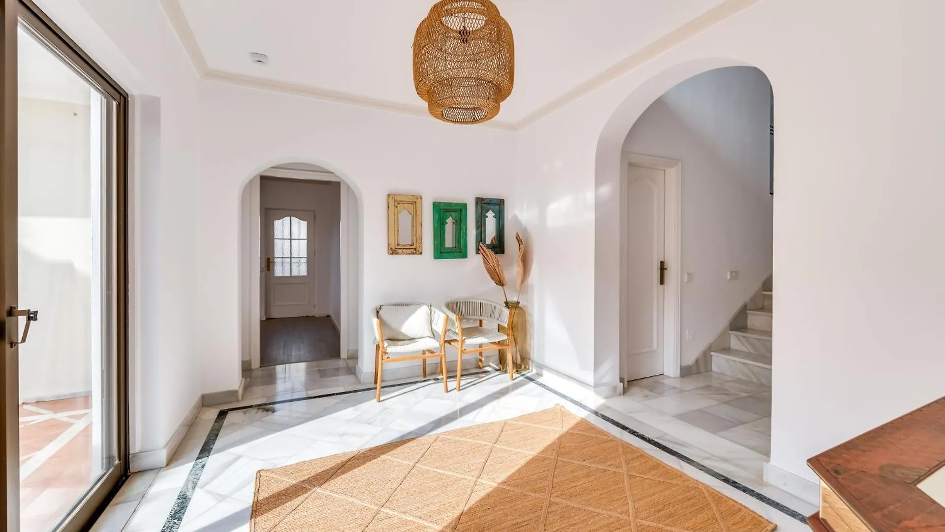 Peaceful 4 Bdrm Andalusian Villa W Sea Views Marbella