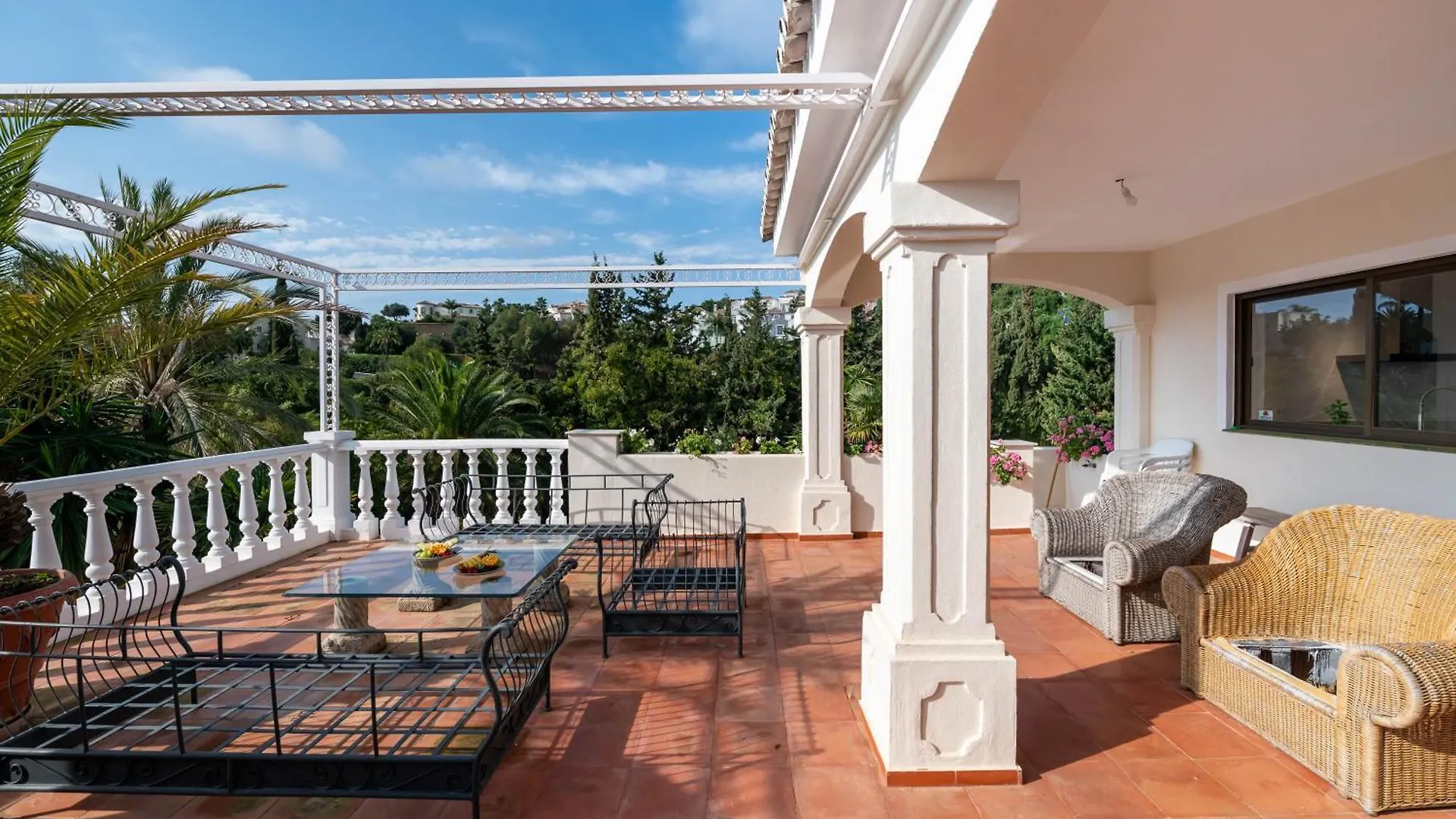 Apartment Peaceful 4 Bdrm Andalusian Villa W Sea Views Marbella Spain
